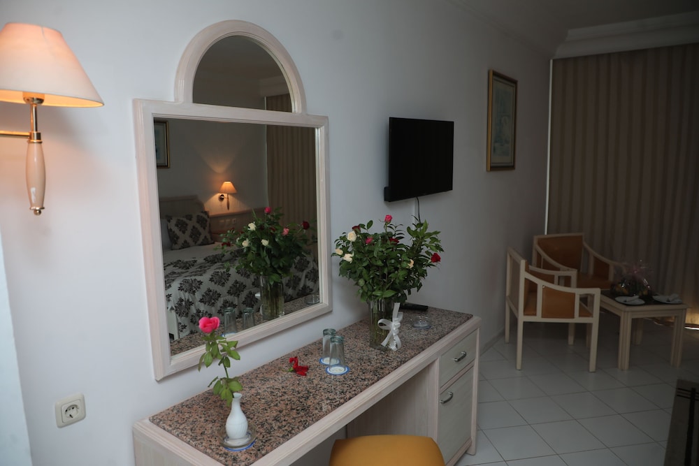 Hotel Royal Jinene — Hotel rooms in Sousse, Sousse
