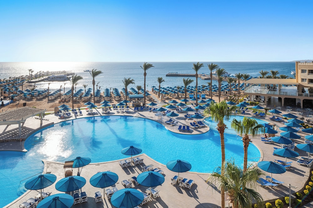 Beach Albatros Resort - All Inclusive — Swimming pool in Hurghada, Red Sea
