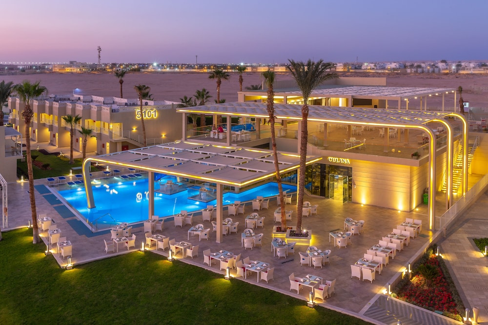 Beach Albatros Resort - All Inclusive — Restaurant & bars in Hurghada, Red Sea
