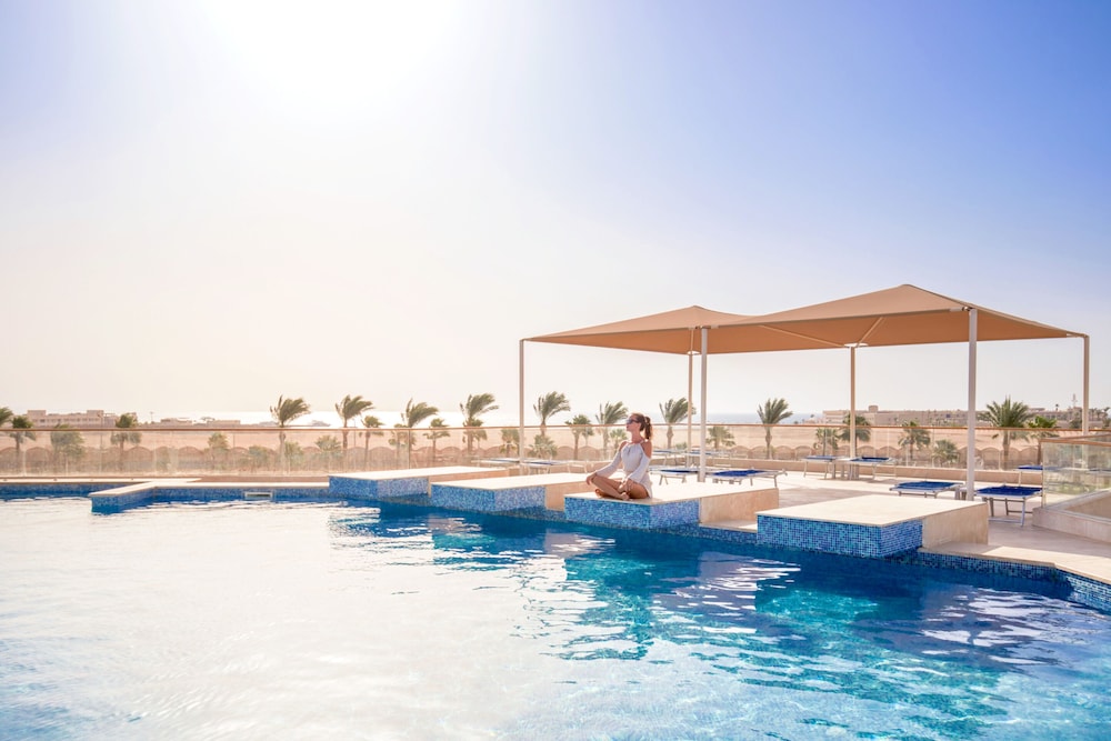 Pickalbatros Aqua Vista Resort - Hurghada — Swimming pool in Hurghada, Red Sea