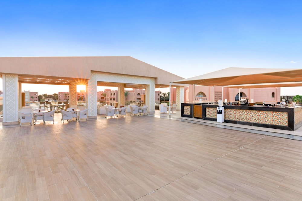 Pickalbatros Aqua Vista Resort - Hurghada — Restaurant & bars in Hurghada, Red Sea