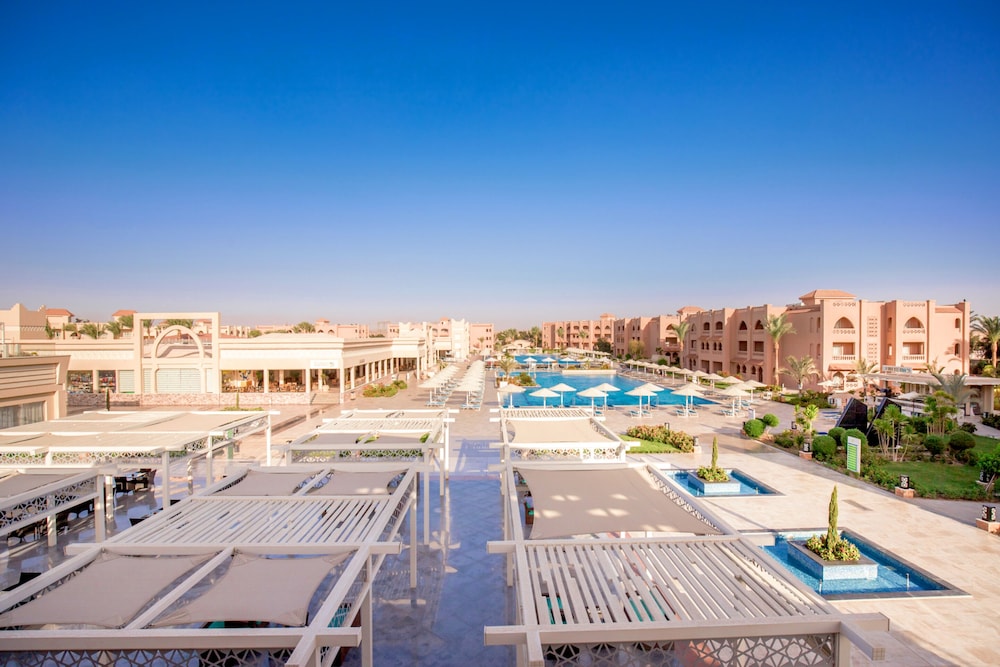Pickalbatros Aqua Vista Resort - Hurghada — Swimming pool in Hurghada, Red Sea