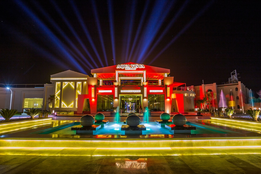 Pickalbatros Aqua Vista Resort - Hurghada — Hotel building in Hurghada, Red Sea