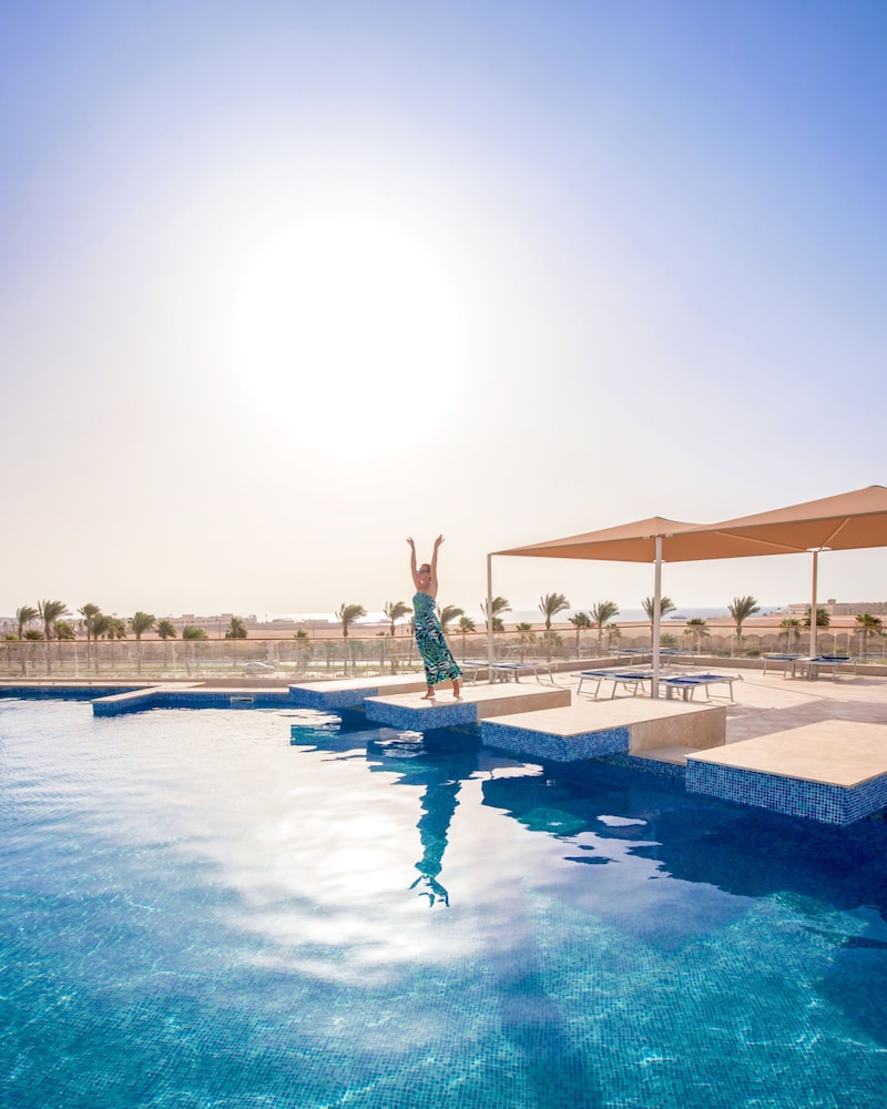 Pickalbatros Aqua Vista Resort - Hurghada — Swimming pool in Hurghada, Red Sea