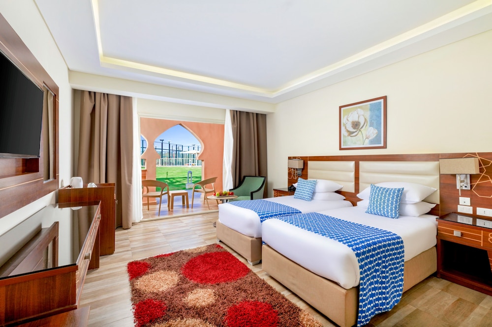 Pickalbatros Aqua Vista Resort - Hurghada — Hotel rooms in Hurghada, Red Sea