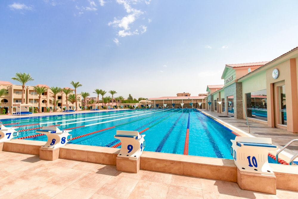 Pickalbatros Aqua Vista Resort - Hurghada — Swimming pool in Hurghada, Red Sea