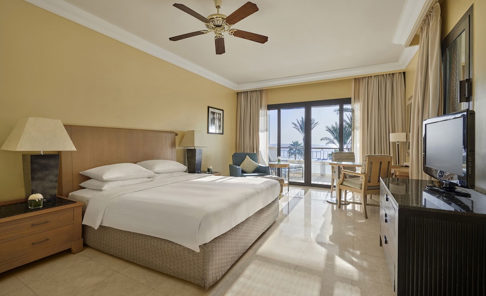 Park Regency Sharm El Sheikh Resort — Hotel rooms in Sharm El Sheikh, Red Sea