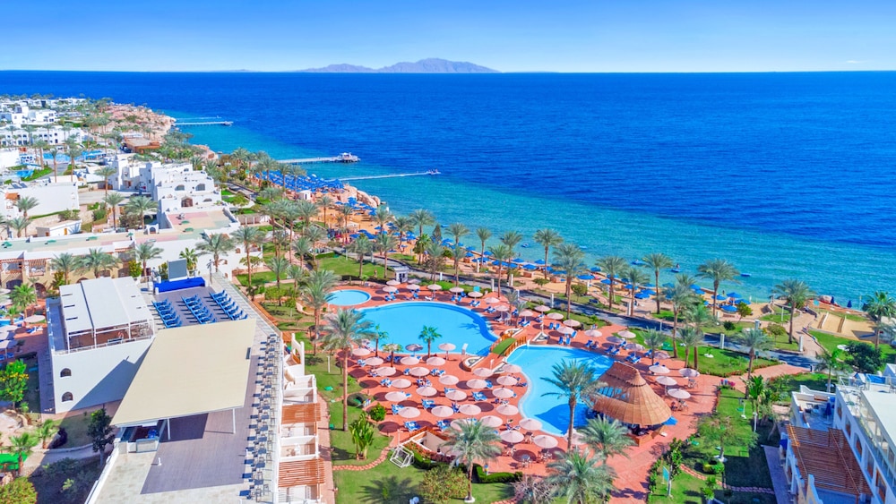 Pickalbatros Royal Grand Sharm - Adults Friendly 16 Years Plus - Couples Only — Swimming pool in Sharm El Sheikh, Red Sea