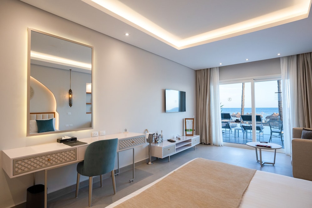 SUNRISE Remal Beach Resort — Hotel rooms in Sharm El Sheikh, Red Sea