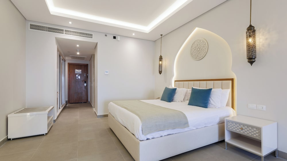 SUNRISE Remal Beach Resort — Hotel rooms in Sharm El Sheikh, Red Sea