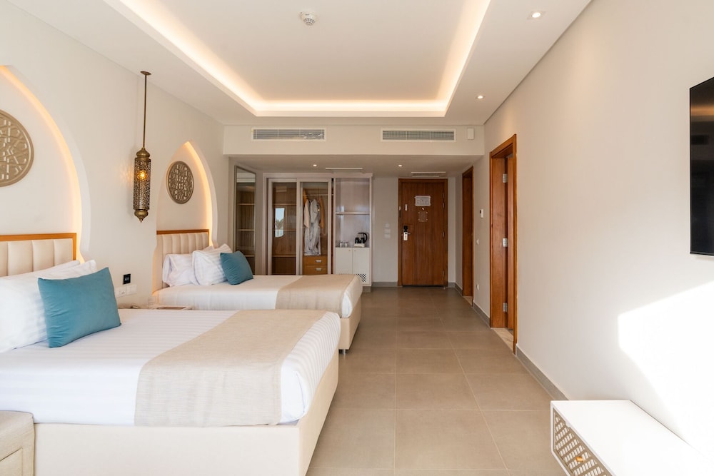 SUNRISE Remal Beach Resort — Hotel rooms in Sharm El Sheikh, Red Sea
