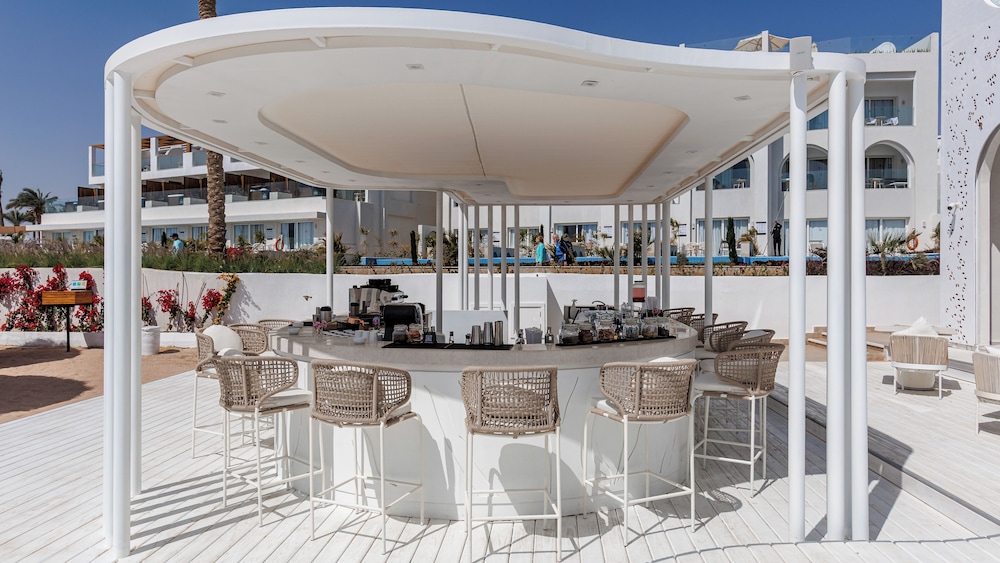 SUNRISE Remal Beach Resort — Restaurant & bars in Sharm El Sheikh, Red Sea
