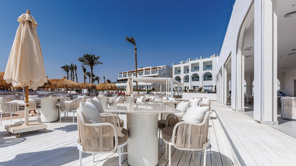SUNRISE Remal Beach Resort — Restaurant & bars in Sharm El Sheikh, Red Sea