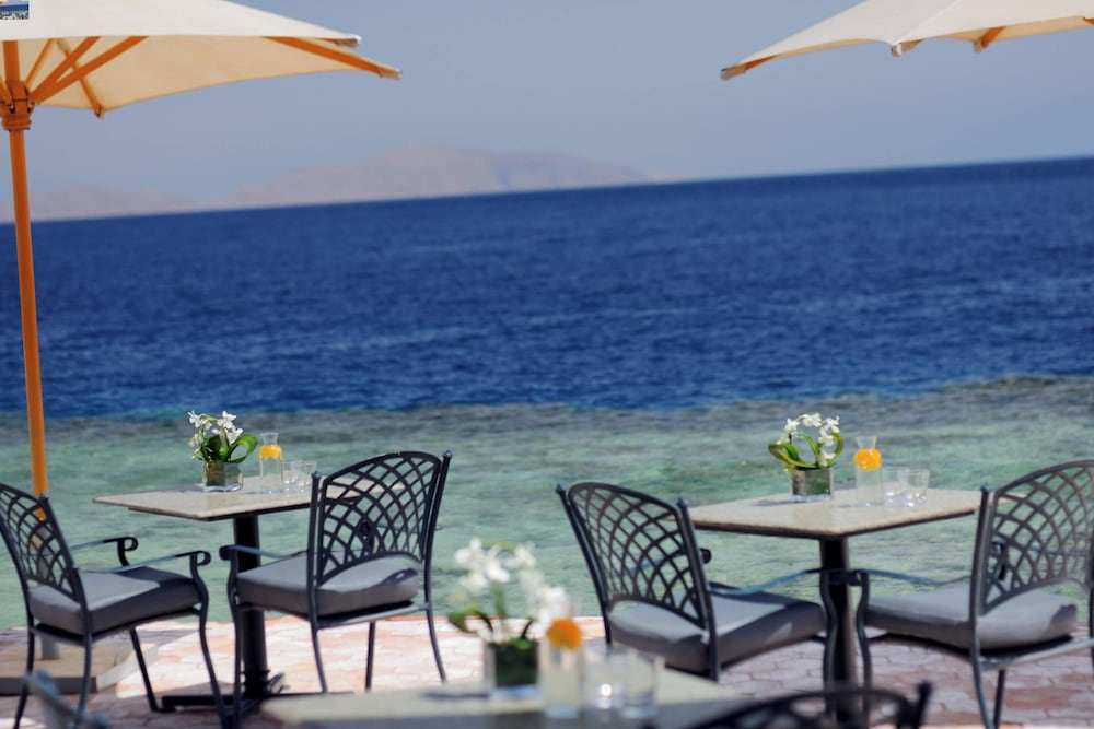 Renaissance Sharm El Sheikh Golden View Beach Resort — Restaurant & bars in Sharm El Sheikh, Red Sea