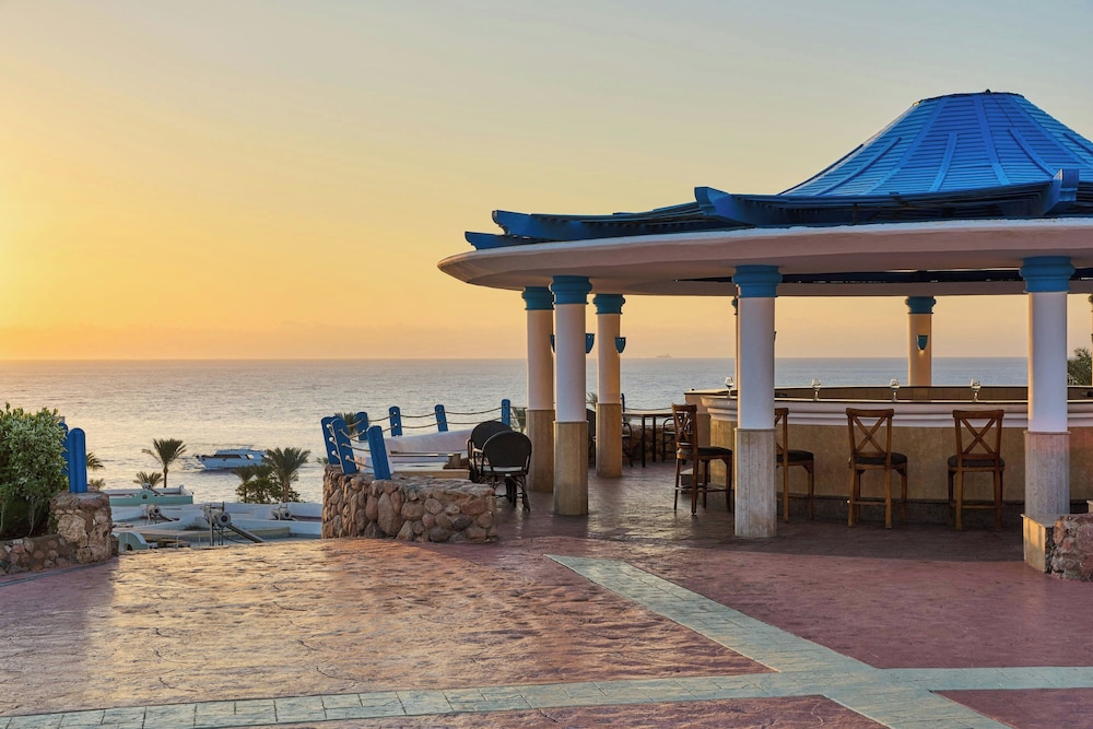 Renaissance Sharm El Sheikh Golden View Beach Resort — Restaurant & bars in Sharm El Sheikh, Red Sea