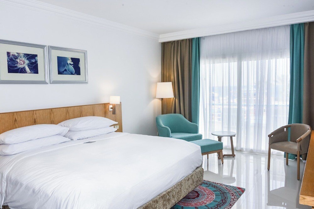 Renaissance Sharm El Sheikh Golden View Beach Resort — Hotel rooms in Sharm El Sheikh, Red Sea