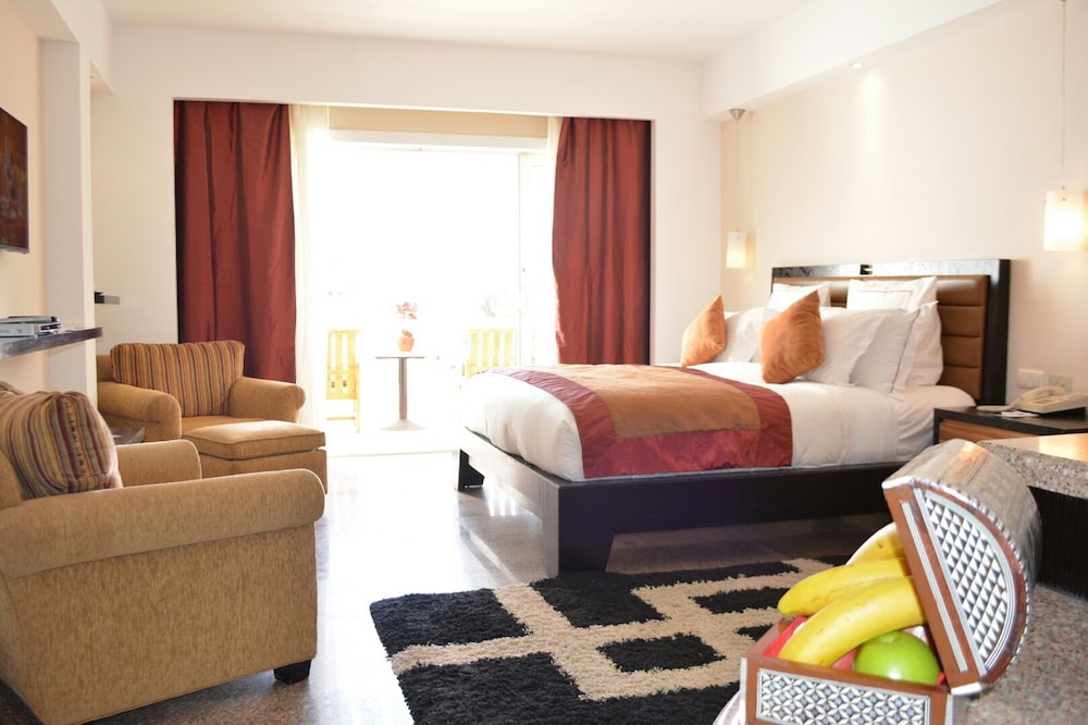 Monte Carlo Sharm Resort & Spa — Hotel rooms in Sharm El Sheikh, Red Sea