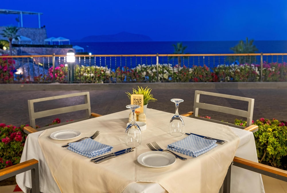 Savoy Sharm El Sheikh — Restaurant & bars in Sharm El Sheikh, Red Sea
