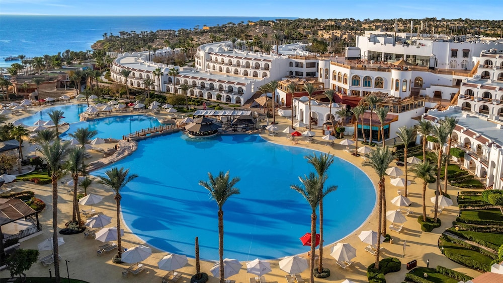 Savoy Sharm El Sheikh — Swimming pool in Sharm El Sheikh, Red Sea