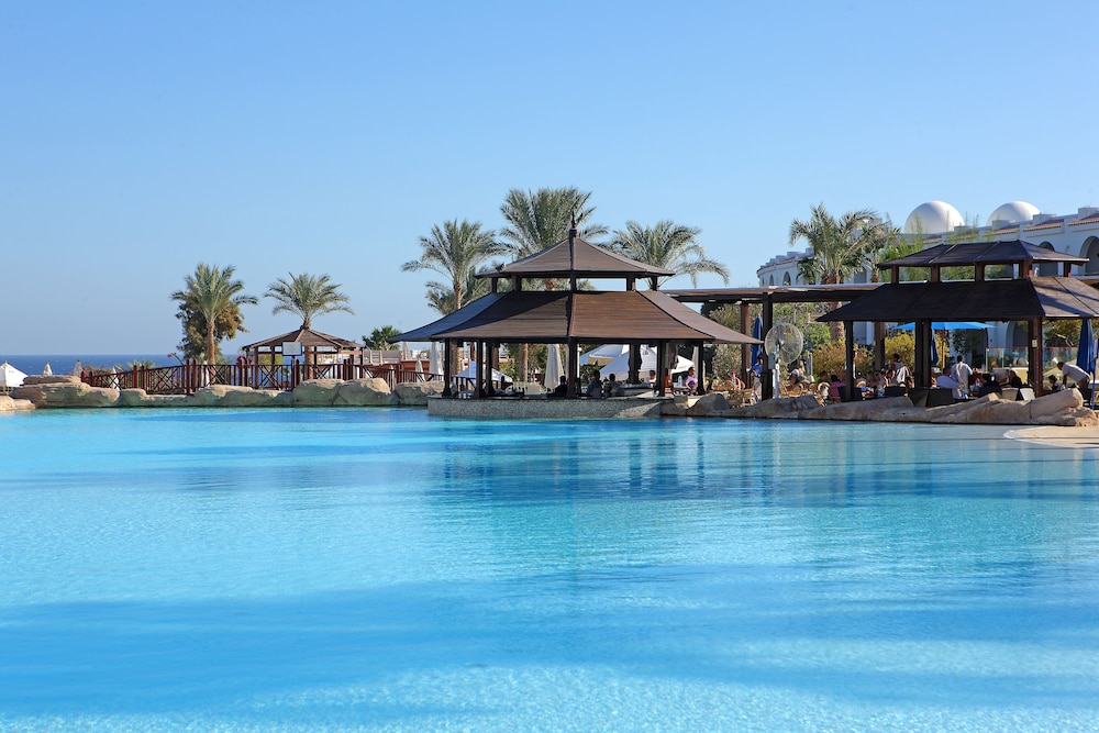 Savoy Sharm El Sheikh — Swimming pool in Sharm El Sheikh, Red Sea