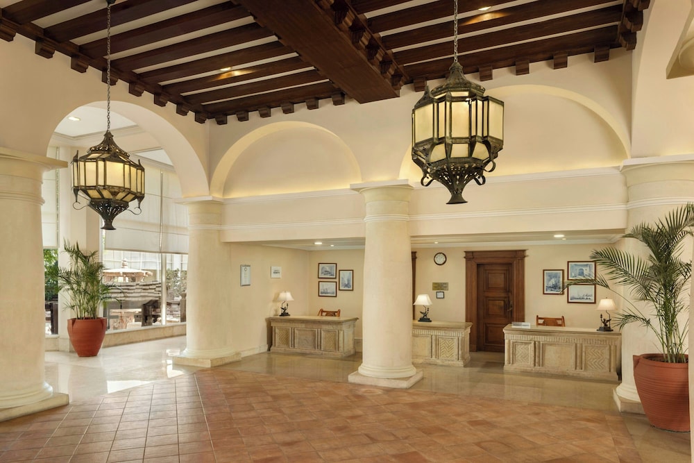 Sheraton Sharm Hotel, Resort, Villas & Spa — Hotel building in Sharm El Sheikh, Red Sea