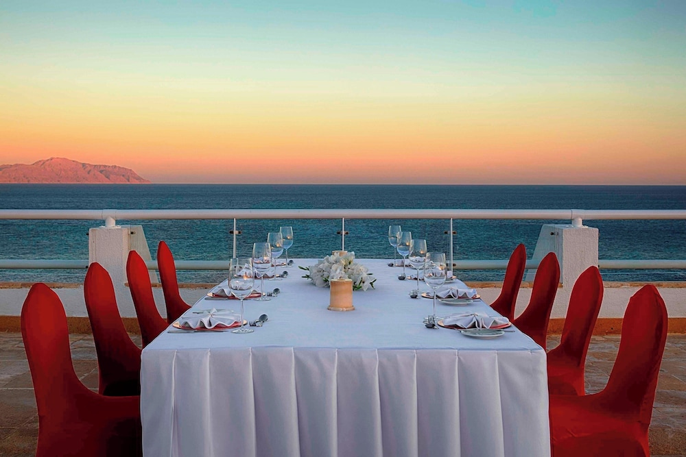 Sheraton Sharm Hotel, Resort, Villas & Spa — Restaurant & bars in Sharm El Sheikh, Red Sea