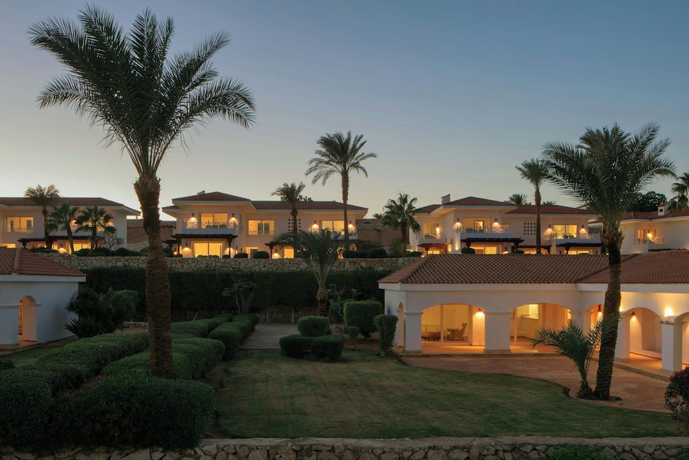 Sheraton Sharm Hotel, Resort, Villas & Spa — Hotel building in Sharm El Sheikh, Red Sea