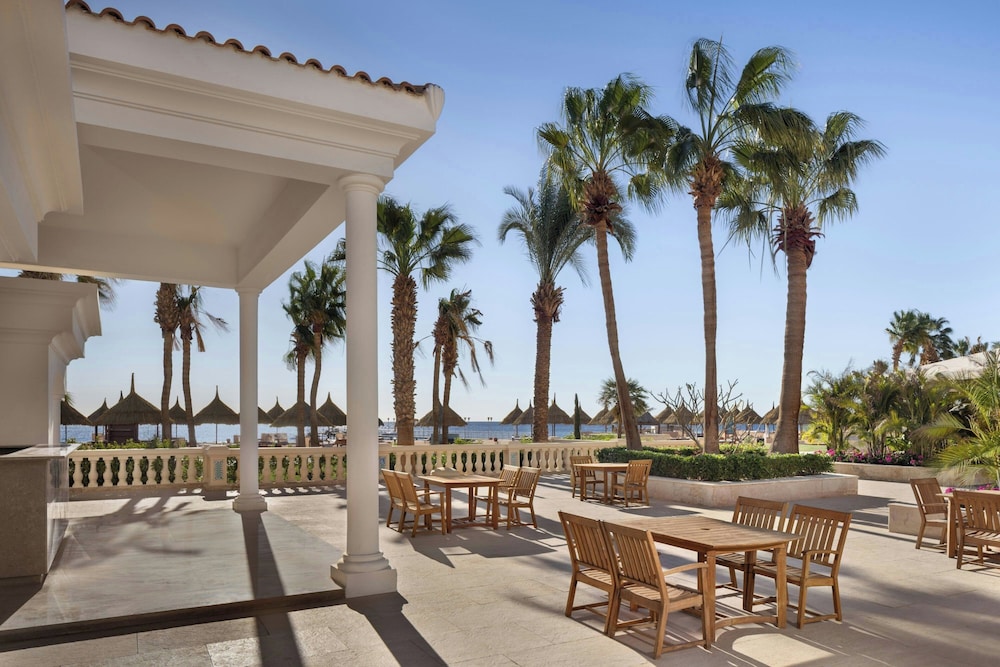 Sheraton Sharm Hotel, Resort, Villas & Spa — Restaurant & bars in Sharm El Sheikh, Red Sea