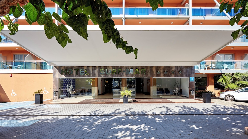 Surf Mar Hotel — Hotel building in Lloret de Mar, Catalonia