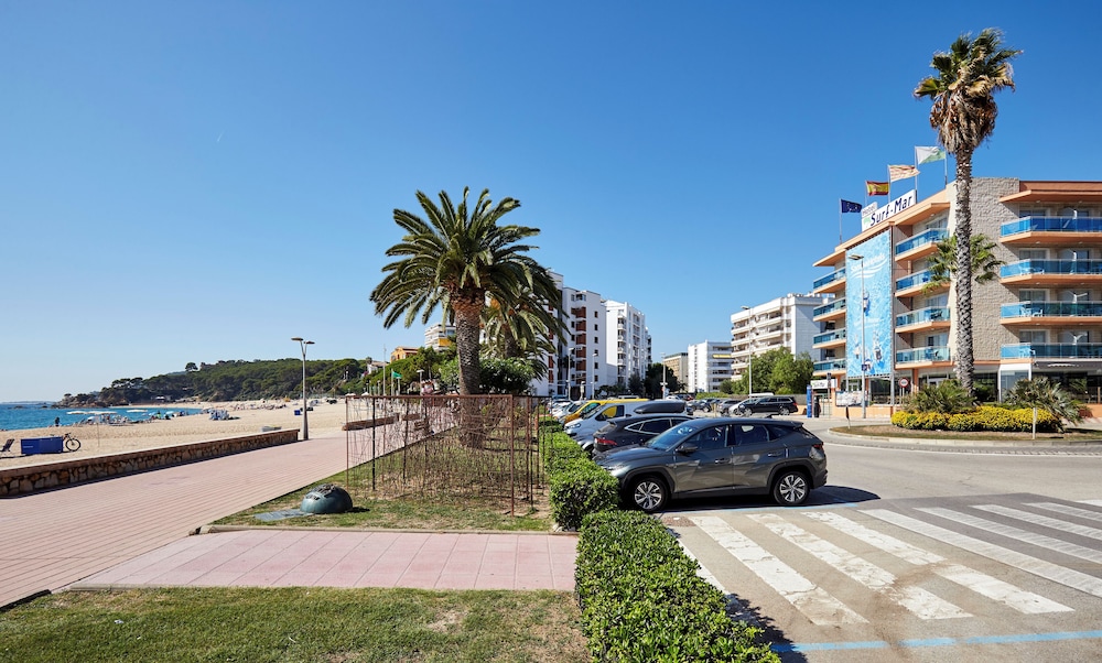Surf Mar Hotel — Beach in Lloret de Mar, Catalonia