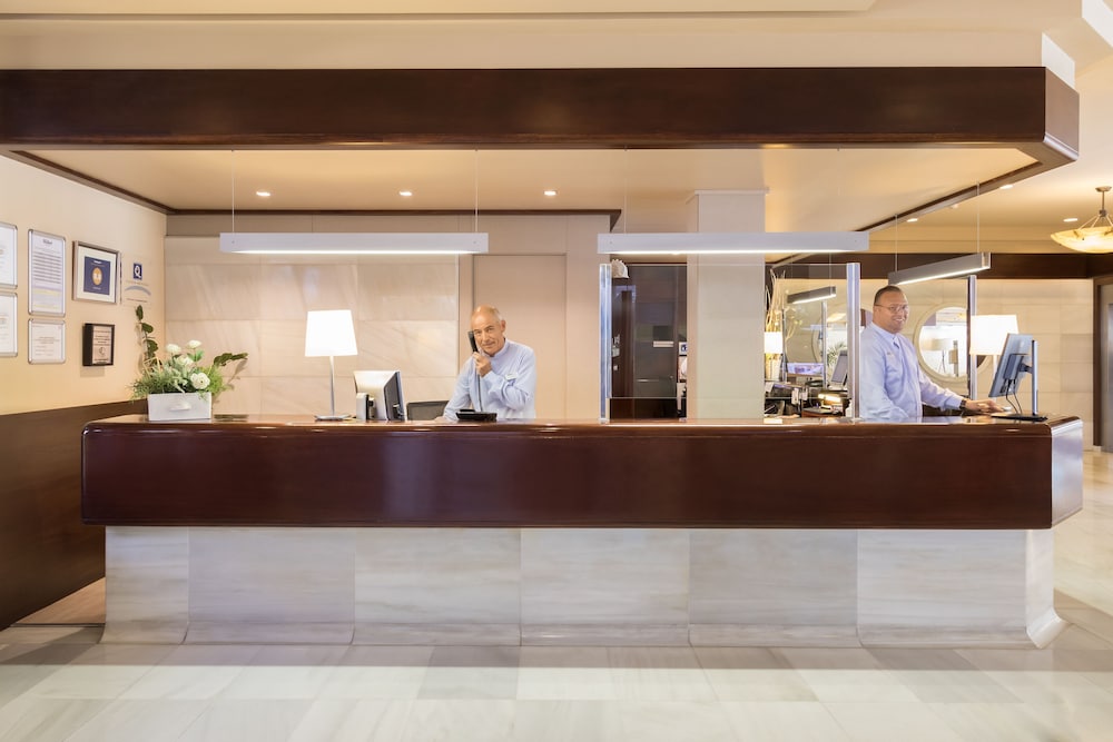 Anabel Hotel — Hotel building in Lloret de Mar, Catalonia
