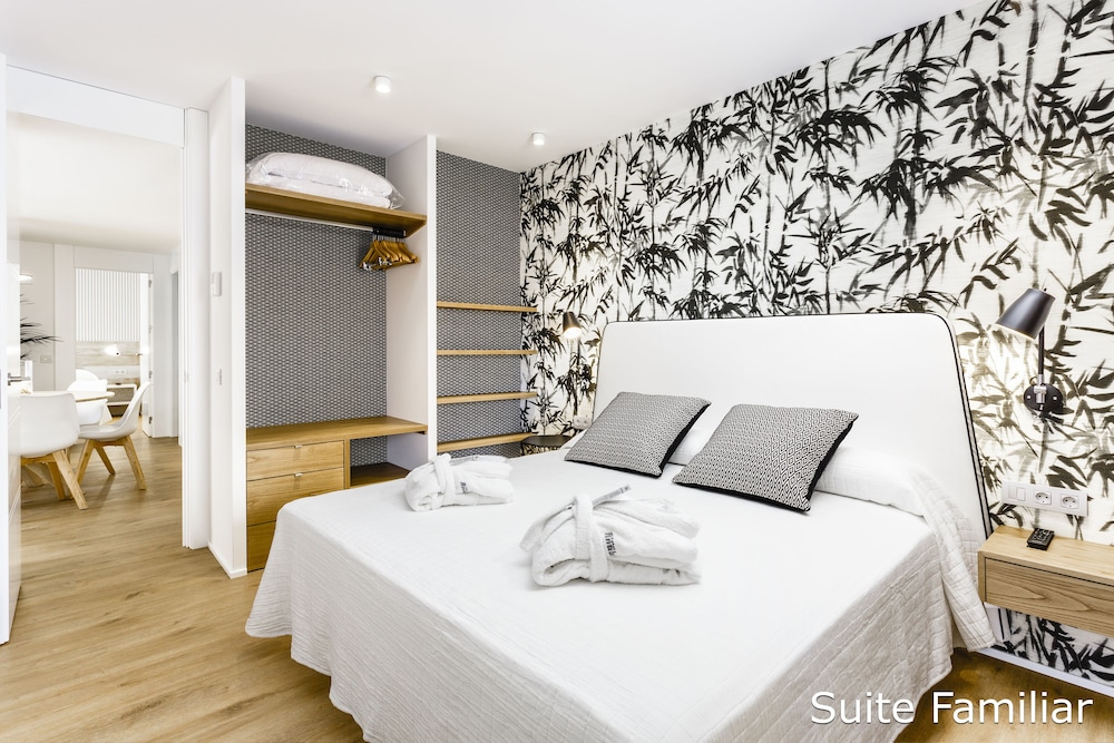 Anabel Hotel — Hotel rooms in Lloret de Mar, Catalonia