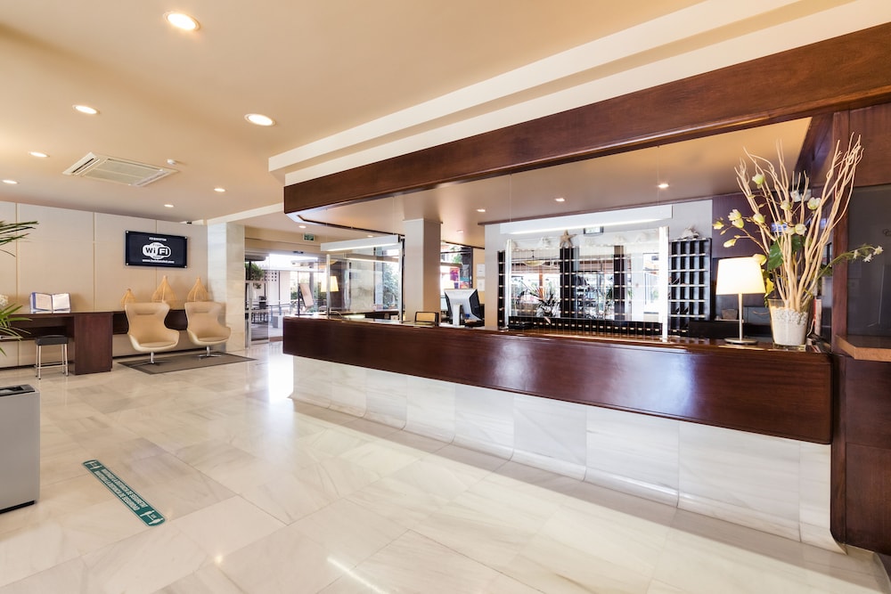 Anabel Hotel — Hotel building in Lloret de Mar, Catalonia