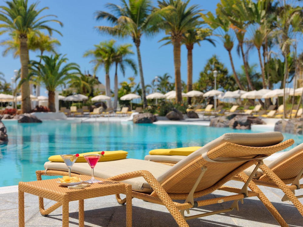 Hotel Jardines de Nivaria — Pool in Costa Adeje, Canary Islands