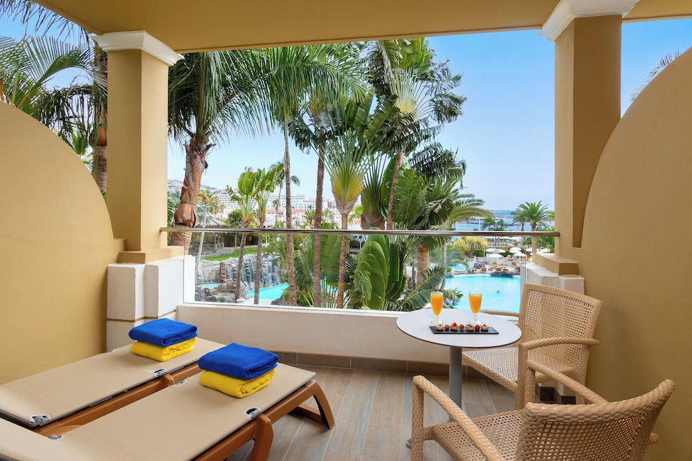 Hotel Jardines de Nivaria — Rooms in Costa Adeje, Canary Islands