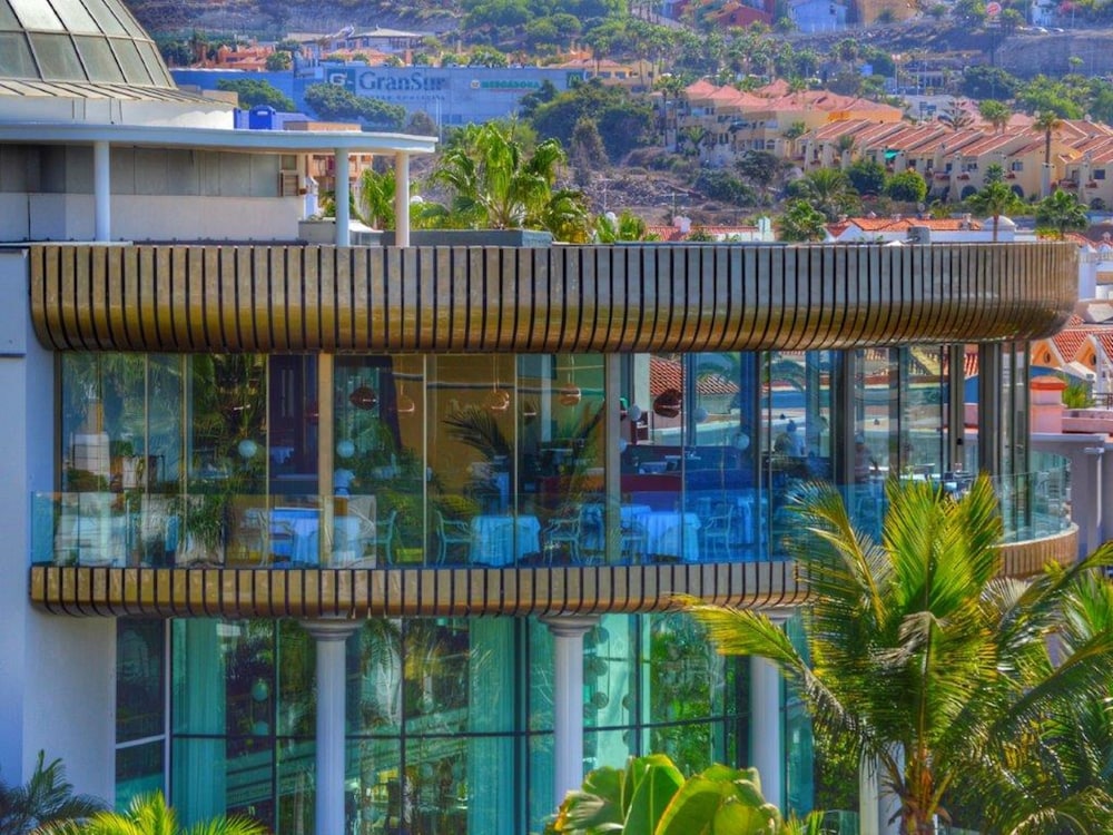 Hotel Jardines de Nivaria — Restaurant in Costa Adeje, Canary Islands