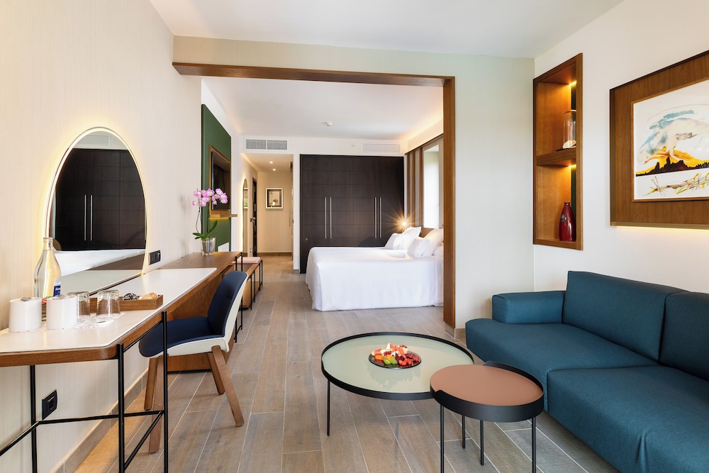 Hotel Jardines de Nivaria — Rooms in Costa Adeje, Canary Islands