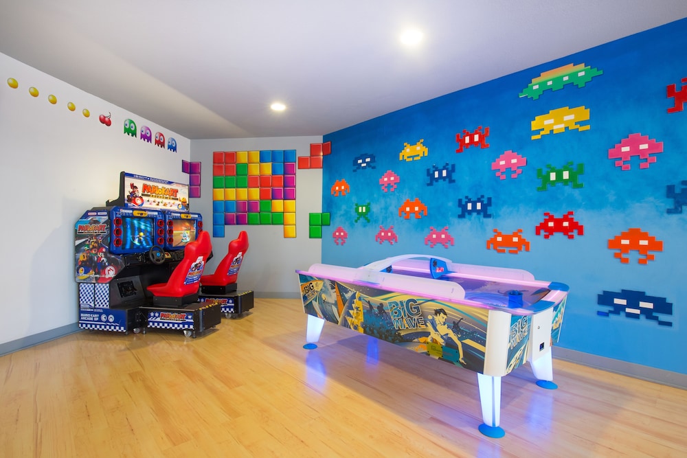 Iberostar Waves Bouganville Playa — Attractions for children in Costa Adeje, Canary Islands