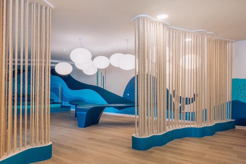 Iberostar Waves Bouganville Playa — Attractions for children in Costa Adeje, Canary Islands