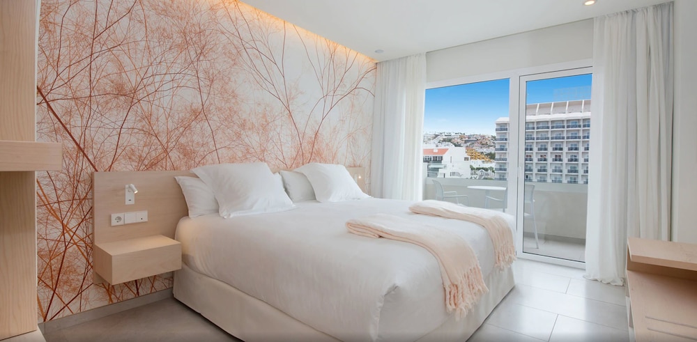 Iberostar Selection Sábila - Adults Only — Hotel rooms in Costa Adeje, Canary Islands