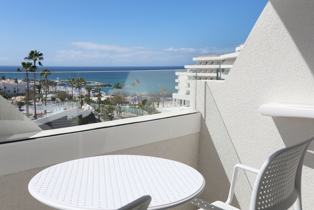 Iberostar Selection Sábila - Adults Only — Hotel rooms in Costa Adeje, Canary Islands