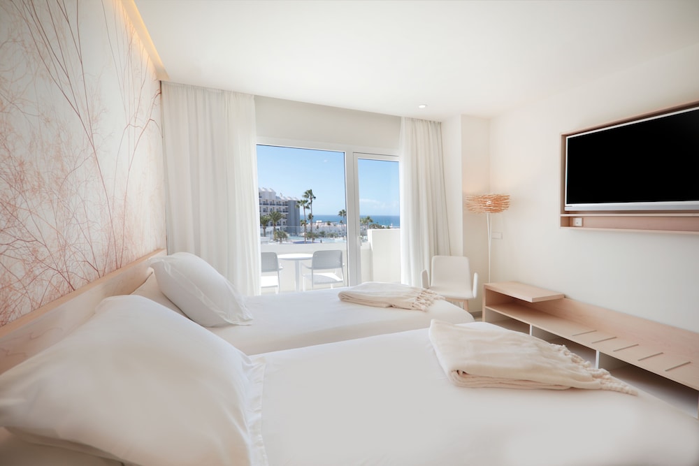 Iberostar Selection Sábila - Adults Only — Hotel rooms in Costa Adeje, Canary Islands