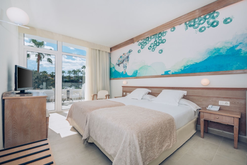 Iberostar Waves Las Dalias -All Inclusive — Hotel rooms in Costa Adeje, Canary Islands