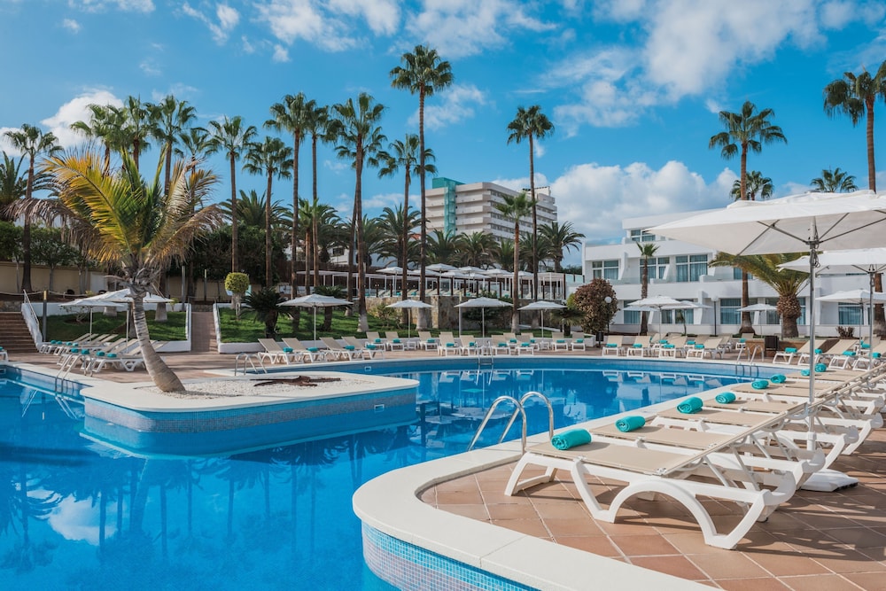 Iberostar Waves Las Dalias -All Inclusive — Swimming pool in Costa Adeje, Canary Islands