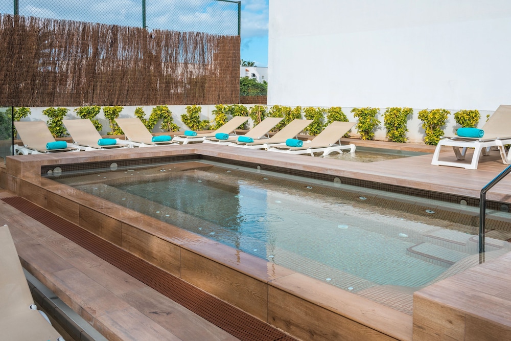 Iberostar Waves Las Dalias -All Inclusive — Swimming pool in Costa Adeje, Canary Islands