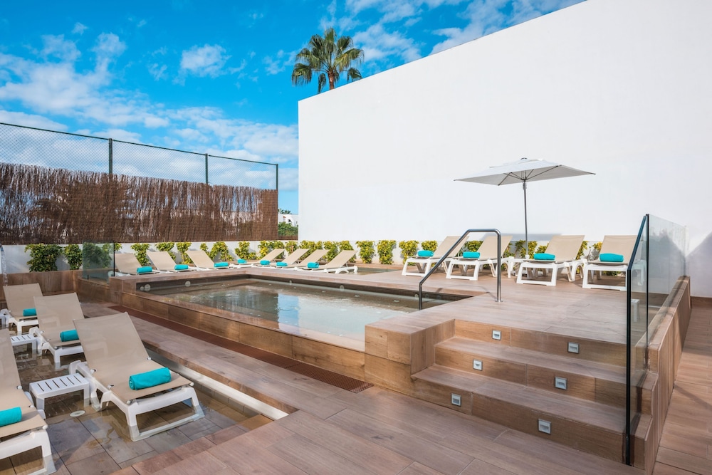 Iberostar Waves Las Dalias -All Inclusive — Swimming pool in Costa Adeje, Canary Islands