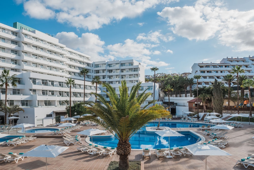 Iberostar Waves Las Dalias -All Inclusive — Swimming pool in Costa Adeje, Canary Islands