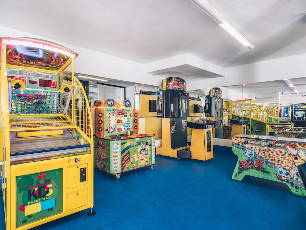 Iberostar Waves Las Dalias -All Inclusive — Attractions for children in Costa Adeje, Canary Islands
