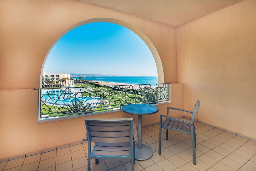 Iberostar Waves Averroes — Hotel rooms in Hammamet, Nabeul