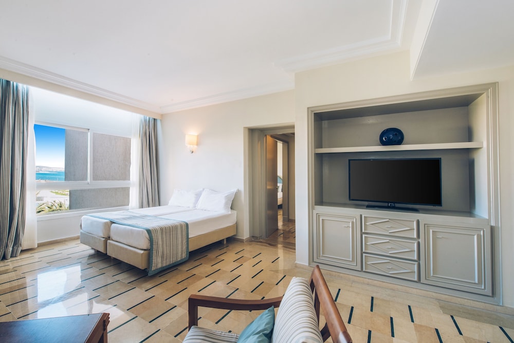 Iberostar Waves Averroes — Hotel rooms in Hammamet, Nabeul